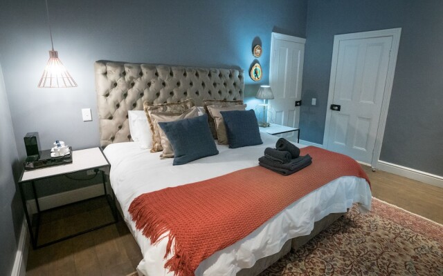 Ruby Rose Country House