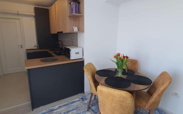 SunWave 4 Luxury SeaSide Apartment