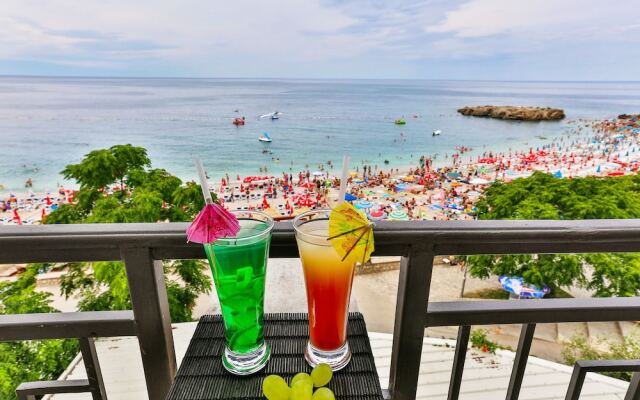 Sunset hotel & beach