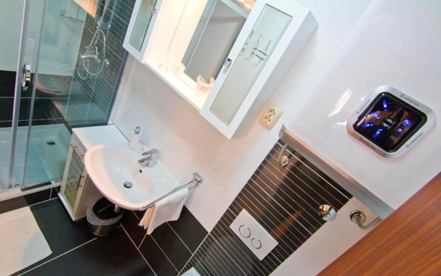 Luxury Old Town Suites