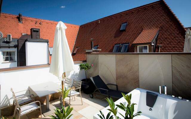 Boutique Hotel Dom - Rooms & Suites