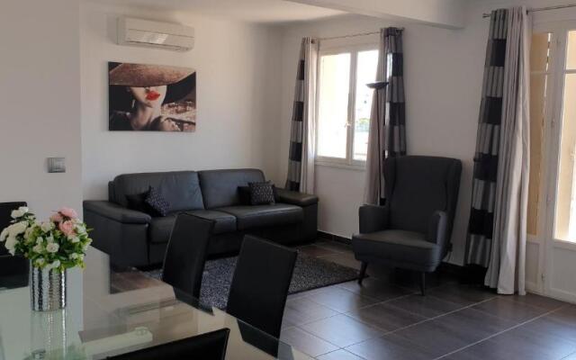 Appartement 2 Chambres Proche Croisette