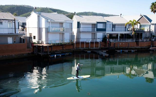 Waterfront New Listng - 8 South Quay -