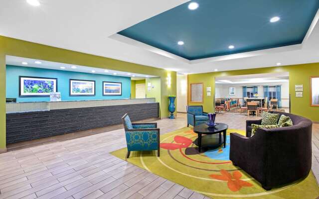 La Quinta Inn & Suites by Wyndham Paris