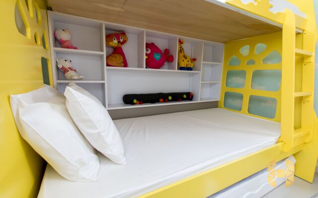 D Pristine Family Suites By Holi