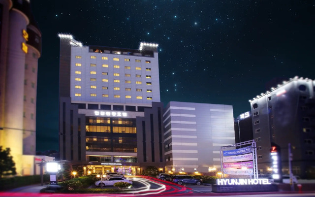 Hyunjin Tourist Hotel