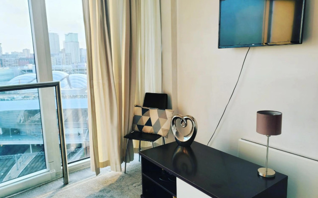 Cityscape Apartment in Birmingham with Self Checkin
