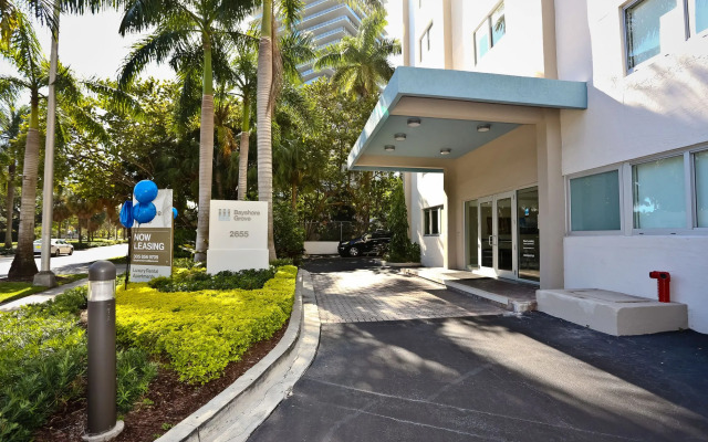 NUOVO Miami Apartments at Coconut Grove