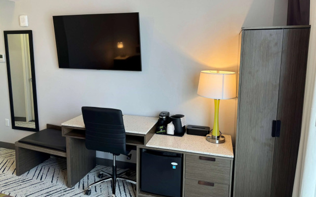 Super 8 By Wyndham Bronx Near Stadium