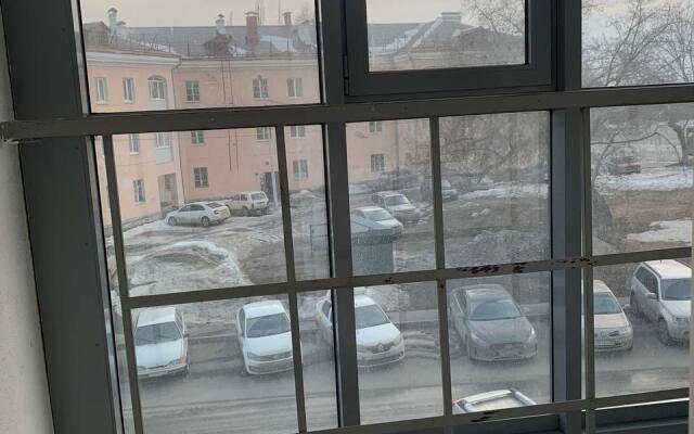 Апартаменты на улице Комарова 8