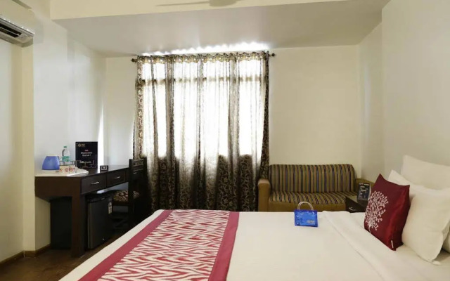 OYO Premium Jaipur Junction