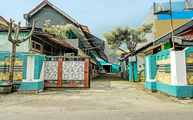 SPOT ON 92400 Dhaha Penginapan House Syariah