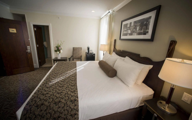 Hume Hotel & Spa