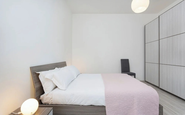 Contemporary apartment in Sturla