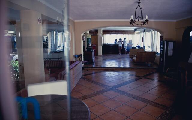 Apartamentos Playa Ferrera