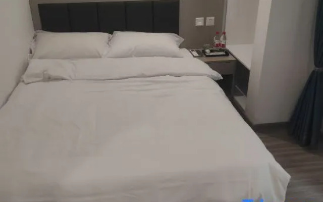 YIZHI hotel（Kunshan Anting Old Street&ZhaoFeng Road Subway Station）