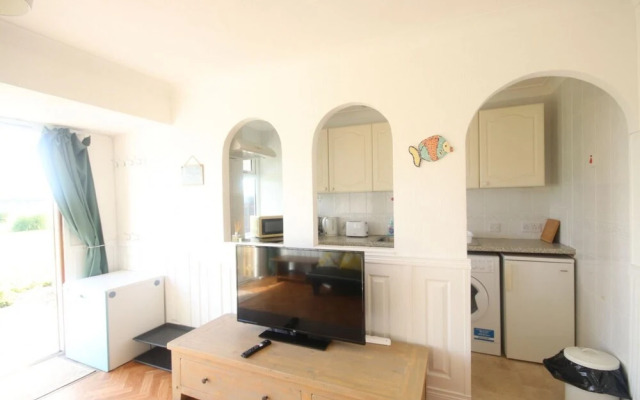 43G Medmerry Park 2 Bedroom Chalet