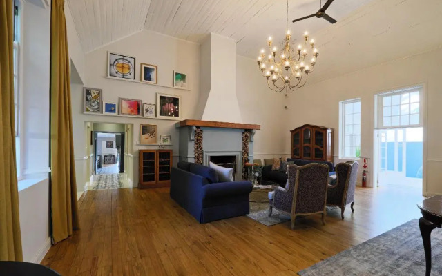 Chapter House Boutique Hotel