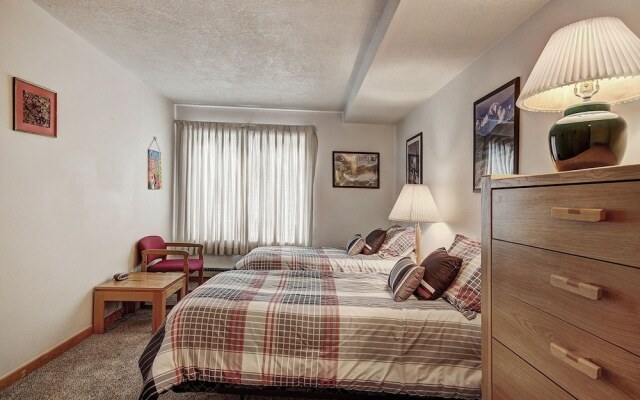 2062 The Pines 2 Bedroom Condo by RedAwning