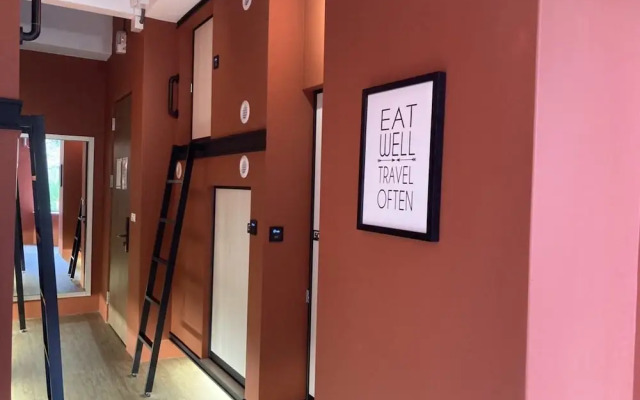 Owl Hostel