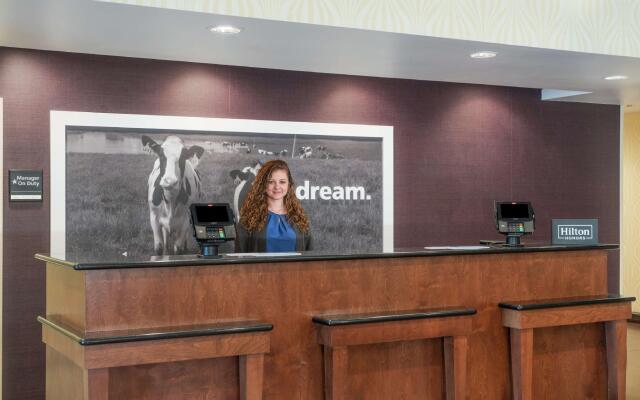 Hampton Inn Richmond Airport