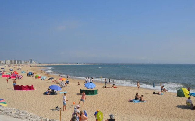 THE FOZ Beach Hotel