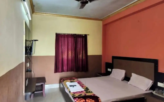 DhamStay Hotel Samrat Palace Near Beach