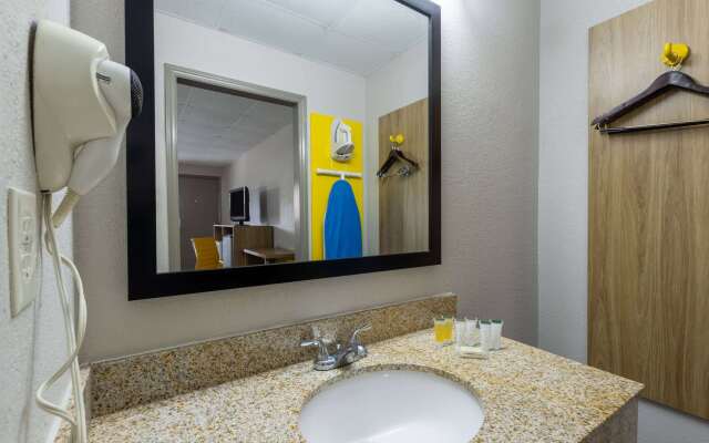 Days Inn by Wyndham Lincolnton