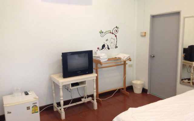 Young Coconut Garden Home Resort