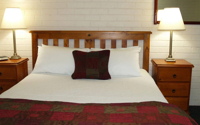 Pigeon House Motor Inn