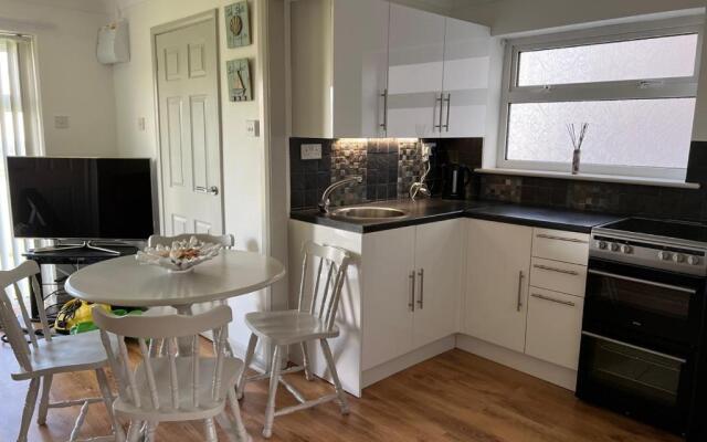 Gone To The Beach Flat 1