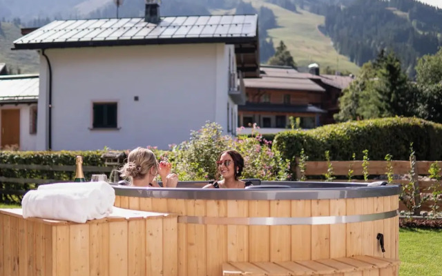 BergBuddies - Übernachtung inklusive kostenlosen Bergbahntickets und vielem mehr