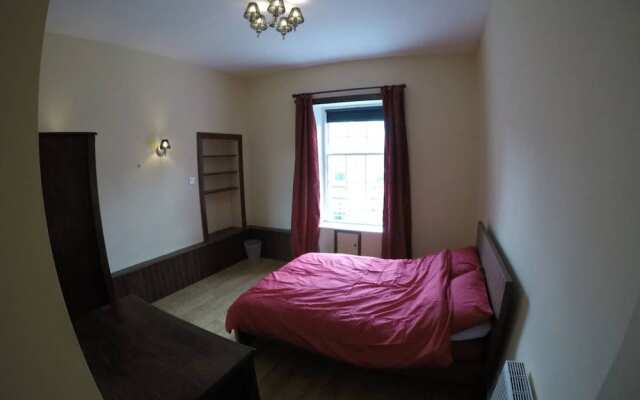 Cosy 2 Bedroom Apartment In City Centre