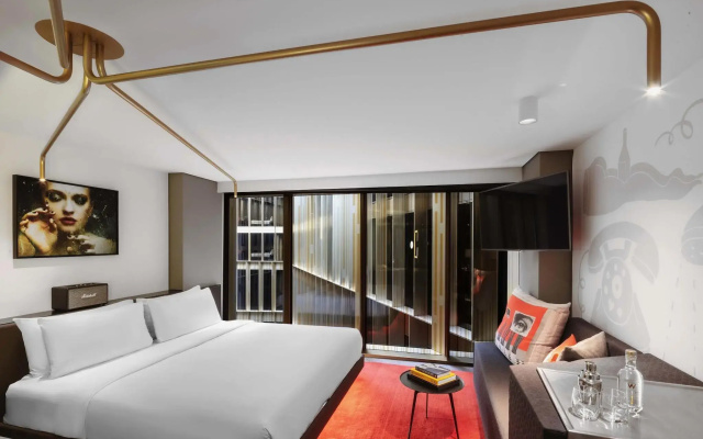 W Amsterdam