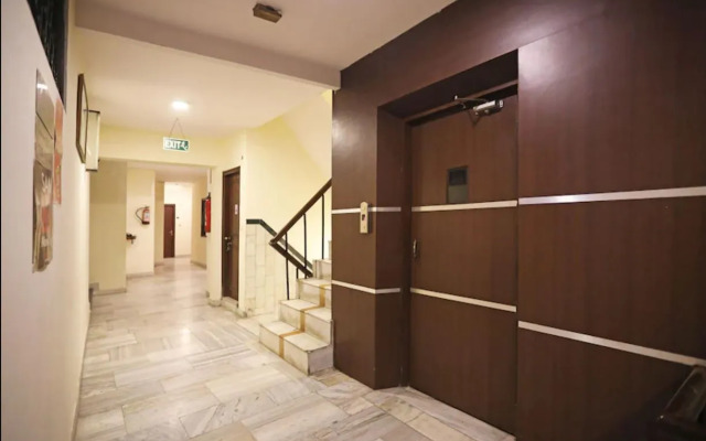Vivek Hotel