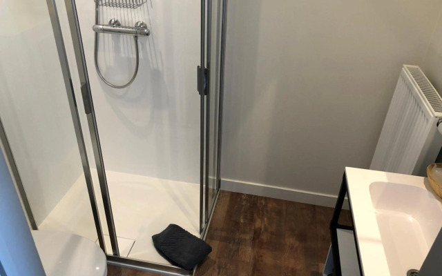 Hotel Asiris