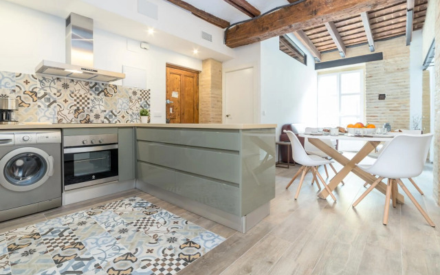 CATHEDRAL LUXURY TERRACE FLAT 2BR,2BA, A\C,Wifi