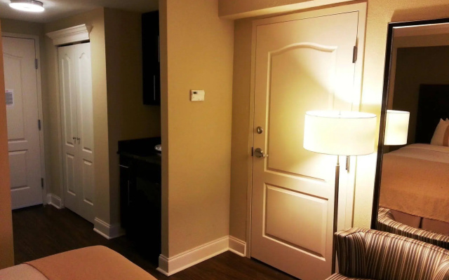 Holiday Inn Macon North by IHG