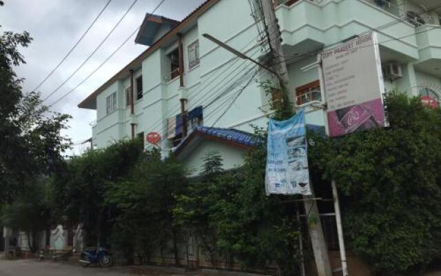 Lertparsert House