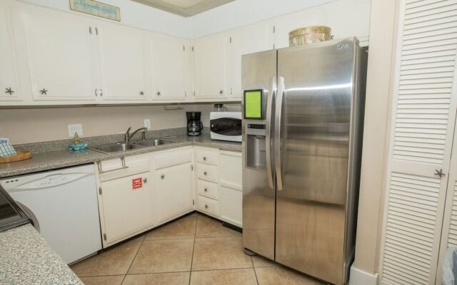 Dolphin Point 104b 2 Bedroom Condo by RedAwning