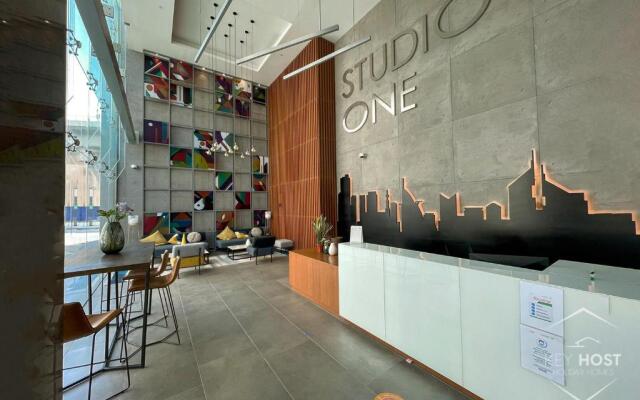 KeyHost - Studio One Dubai Marina - K1560