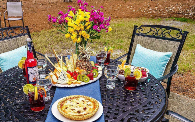 Augusta 552 - Sand Dollar Links