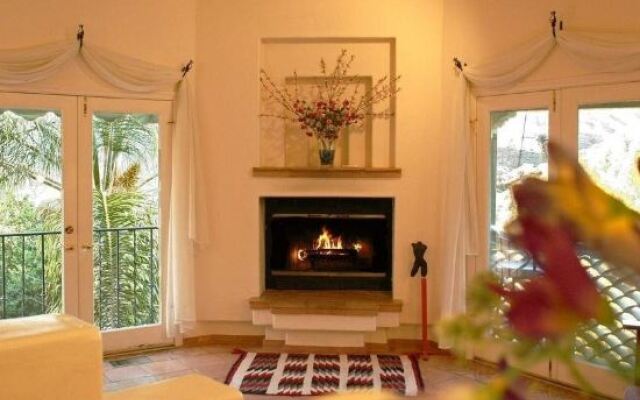 Topanga Canyon Inn B&B