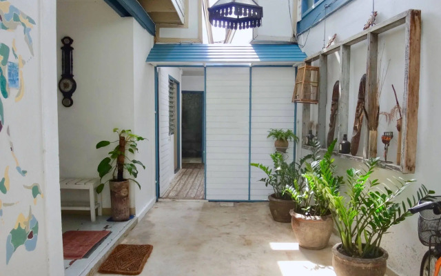 Stay With Me Guesthouse