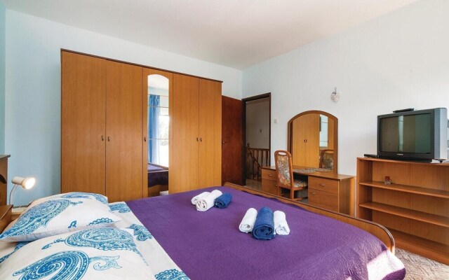 Beautiful Home in Vrsi With 4 Bedrooms, Wifi and Outdoor Swimming Pool