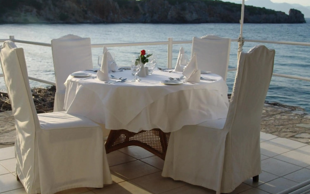 Istron Bay Hotel