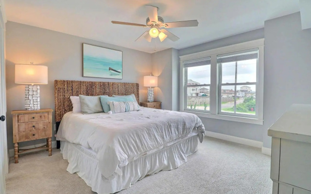 4059 - Bikinis & Martinis