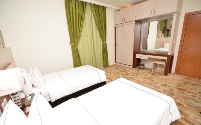 Thwary Hotel Suites