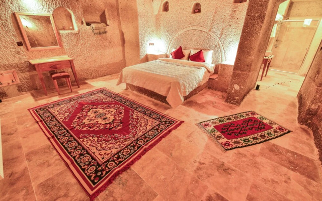 Mosaic Cave Hotel