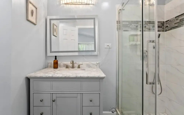Beautiful 4BR Home Nr Disneyland
